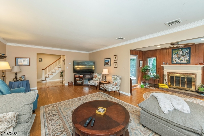 390 Ski Trl Property Photo 5