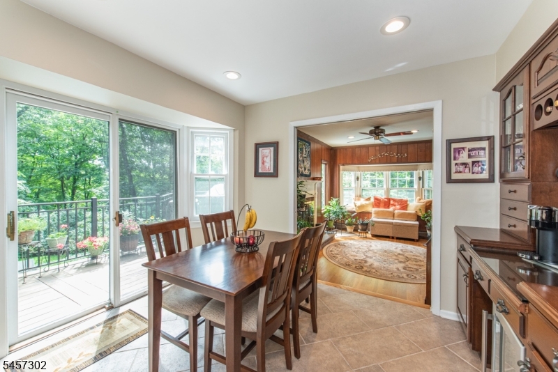 390 Ski Trl Property Photo 8