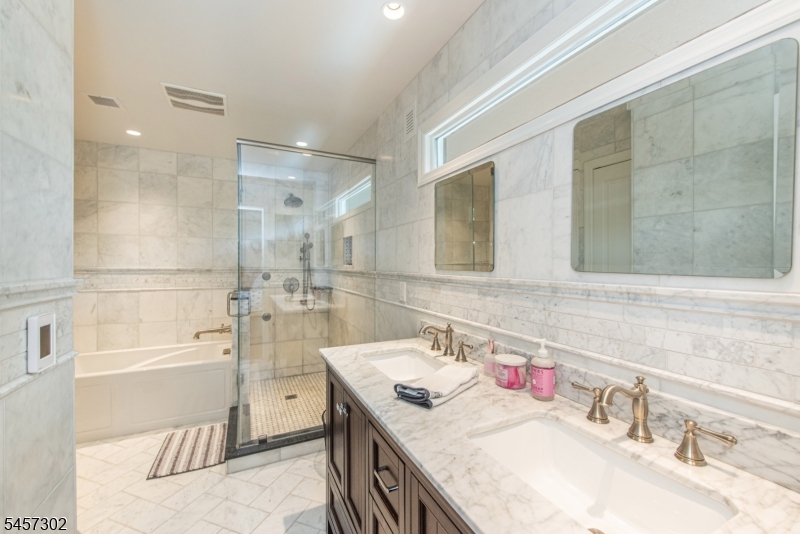 390 Ski Trl Property Photo 15