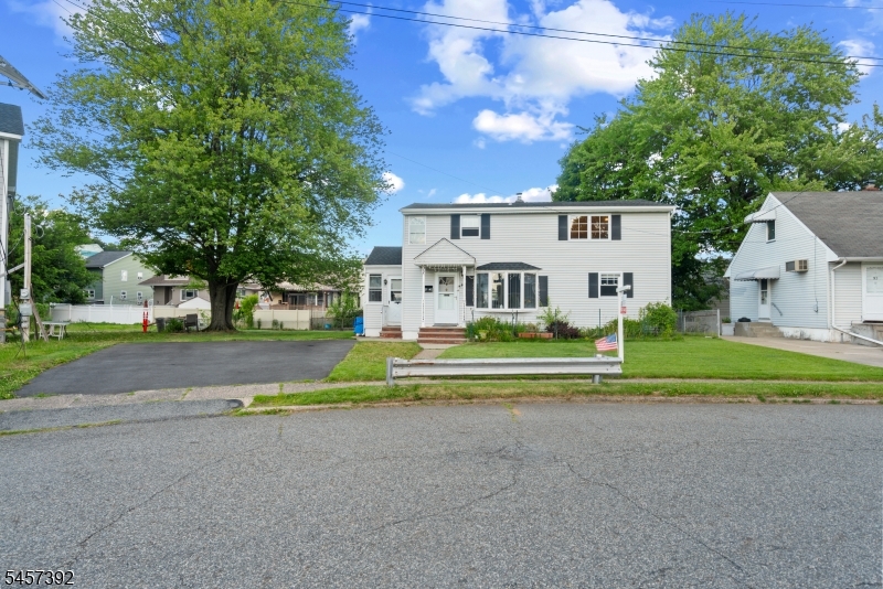 92 Anderson Ave Property Photo 36