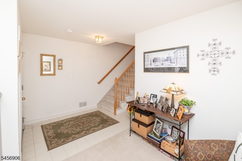 203 Hudson Ct Property Photo 4