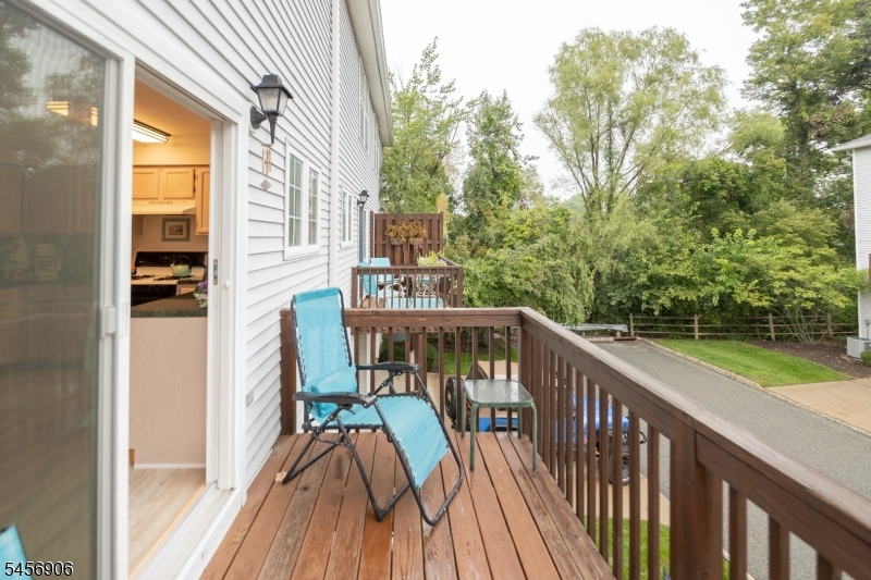 203 Hudson Ct Property Photo 10
