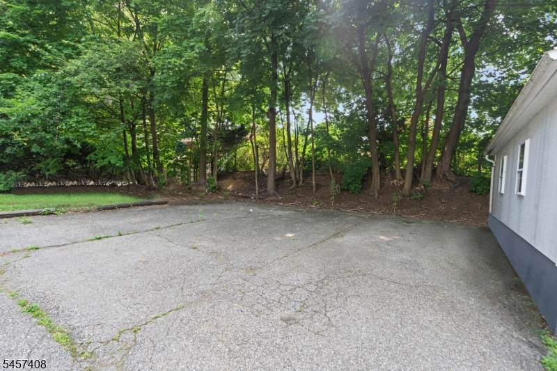 22 Frazer Rd Property Photo 13