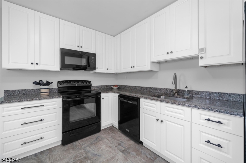 16 Abbott Ct Property Photo 9