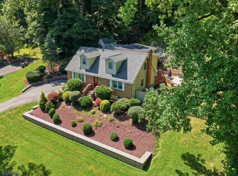 70 Old Mountain Rd Property Photo 1