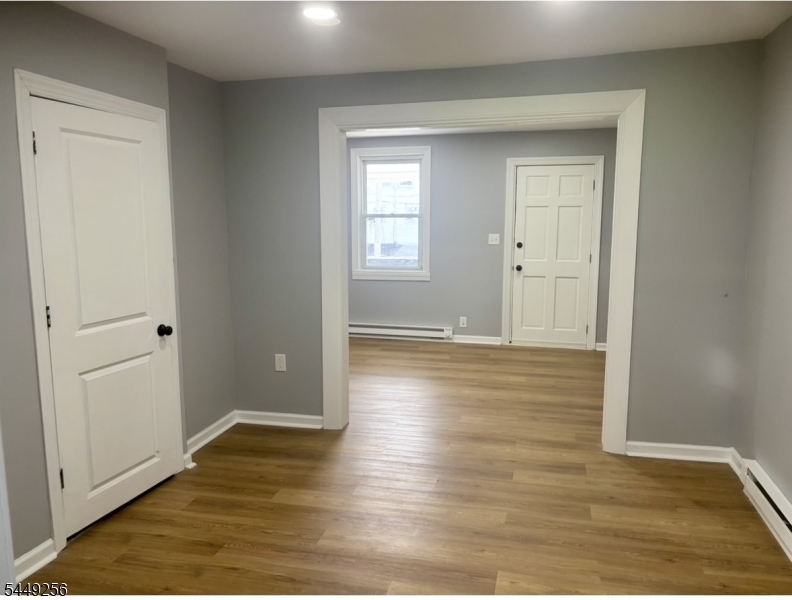 253 Washington St Property Photo 5