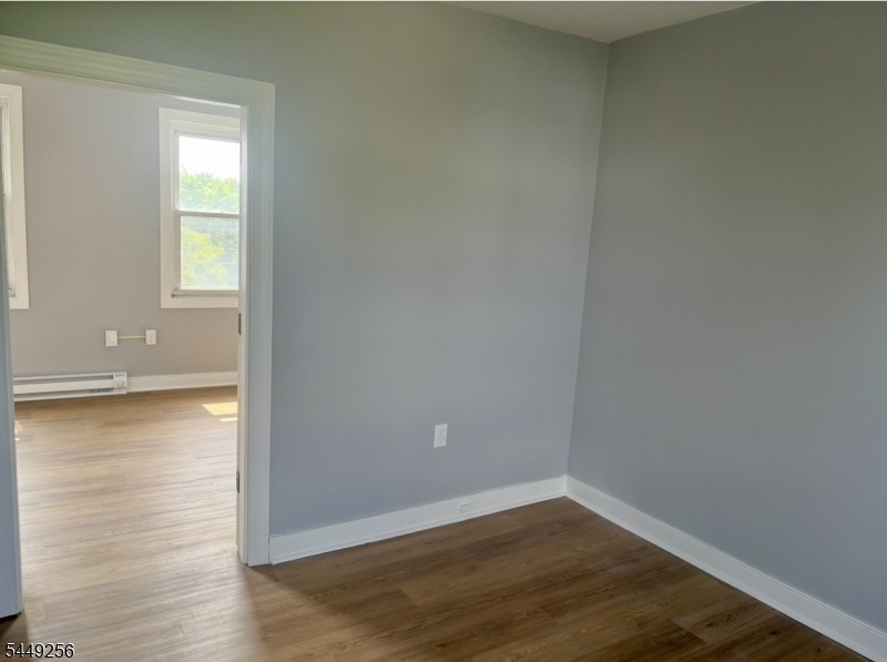 253 Washington St Property Photo 8