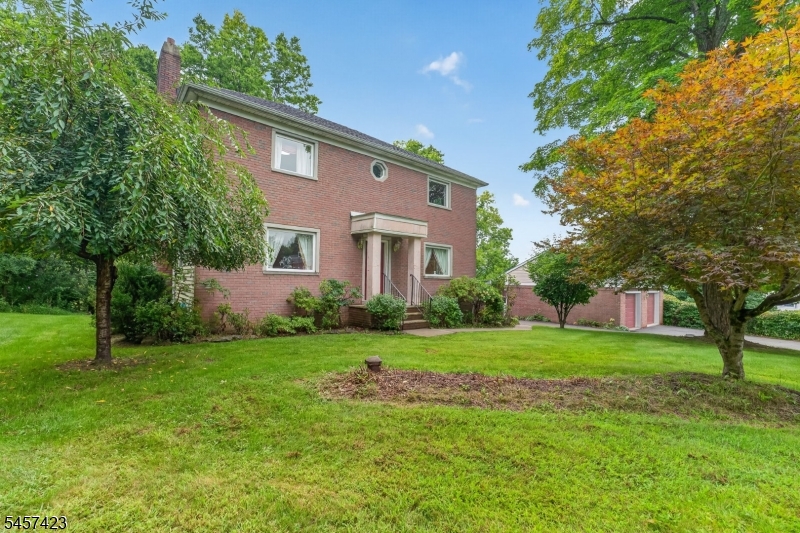 9 Woods Edge Ct Property Photo 2