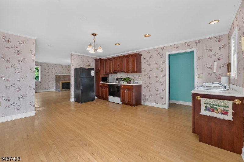9 Woods Edge Ct Property Photo 5