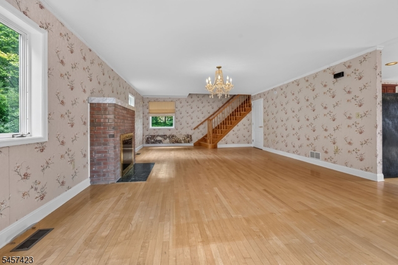 9 Woods Edge Ct Property Photo 7