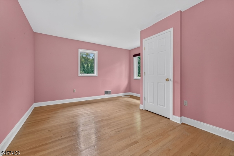 9 Woods Edge Ct Property Photo 13