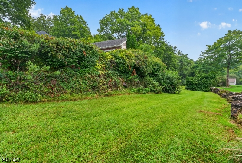 9 Woods Edge Ct Property Photo 24