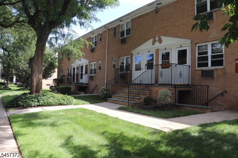 725 Joralemon St 101 Property Photo 1