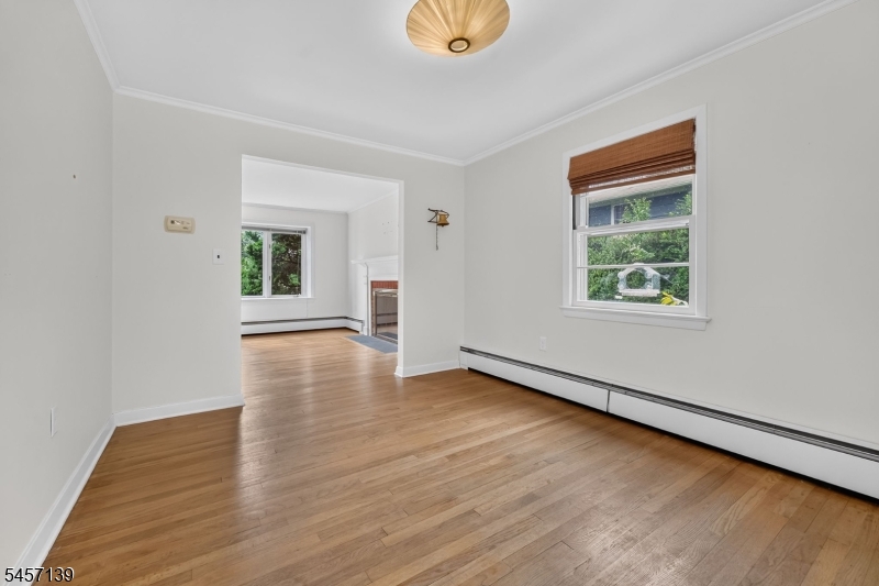 204 Hillside Ave Property Photo 5