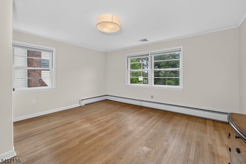 204 Hillside Ave Property Photo 13