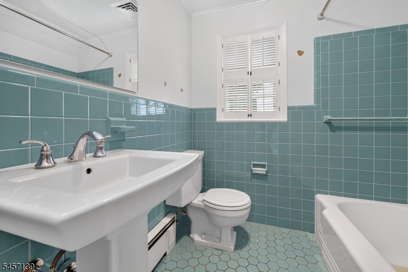 204 Hillside Ave Property Photo 15