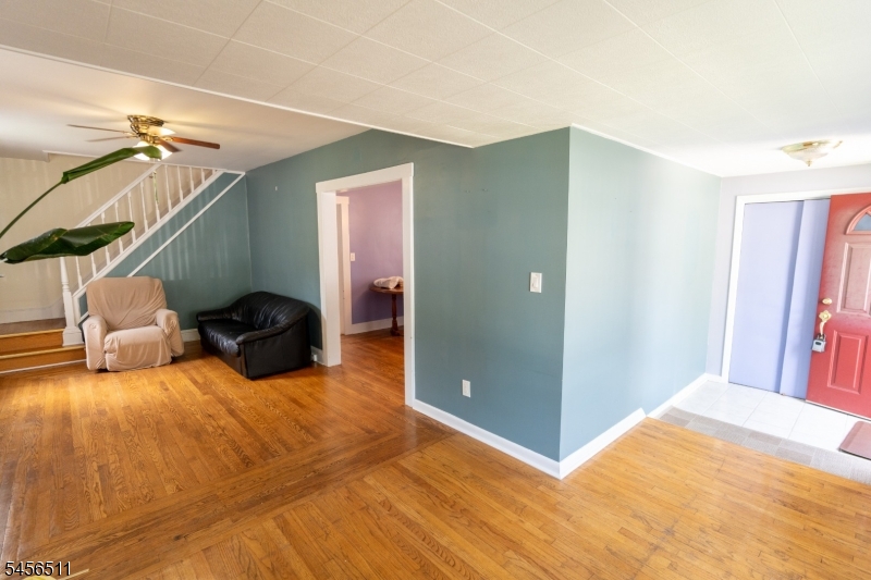 30 Carnation St Property Photo 2