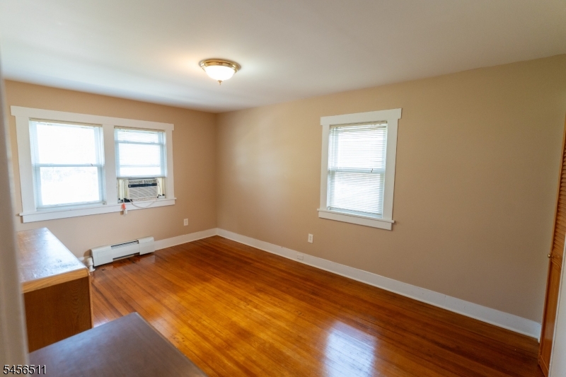 30 Carnation St Property Photo 9