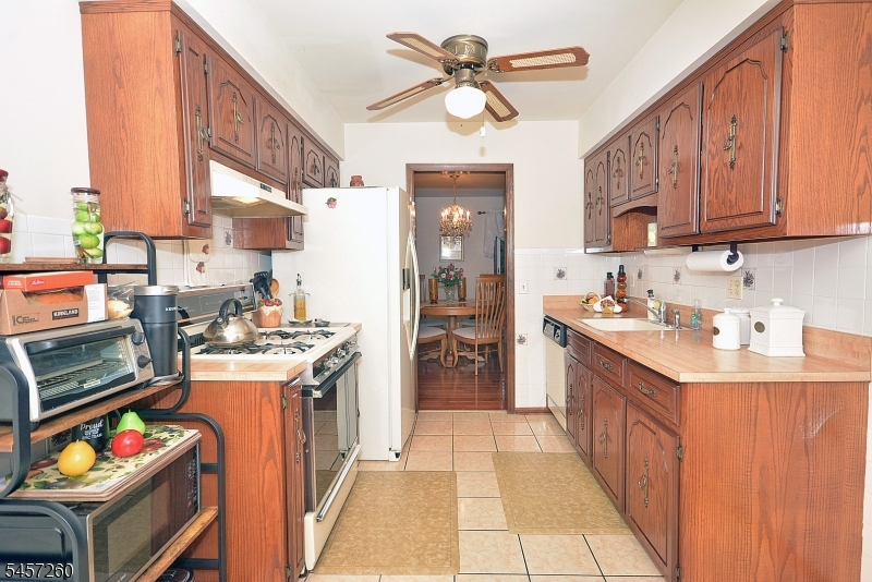 40 Giles Biondi Ct Property Photo 9