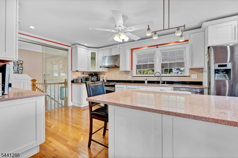 111 Walton Ave Property Photo 15