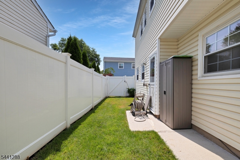 111 Walton Ave Property Photo 42