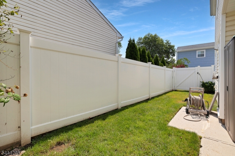 111 Walton Ave Property Photo 43