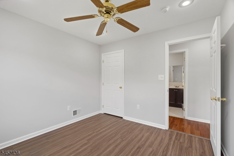 8 Ashley Ct Property Photo 22