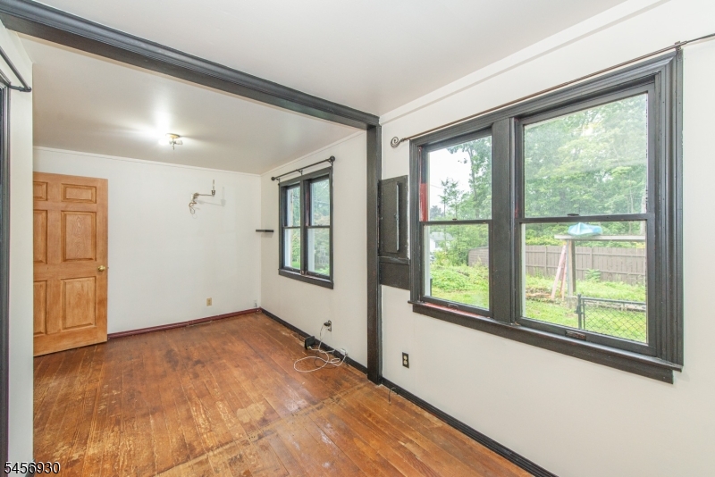 12 Hillcrest Ave Property Photo 16