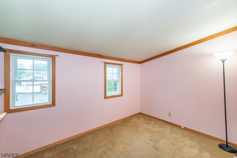 12 Hillcrest Ave Property Photo 20