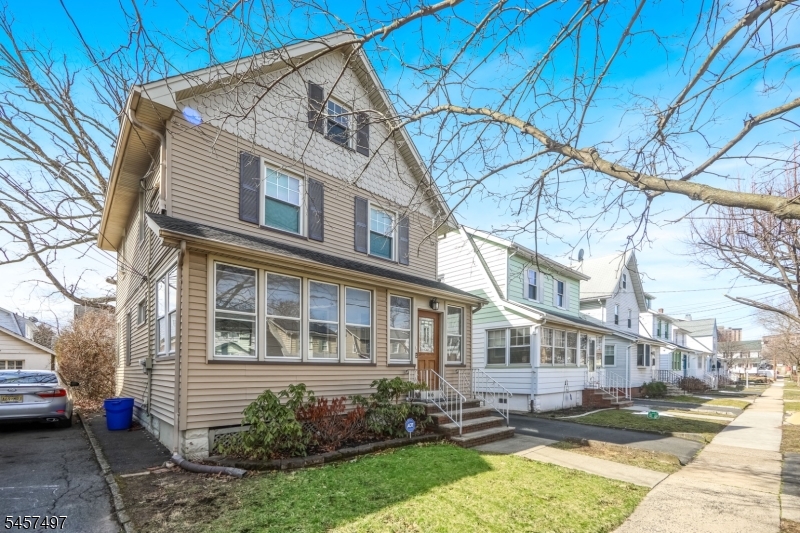 466 Beardsley Ave Property Photo 1