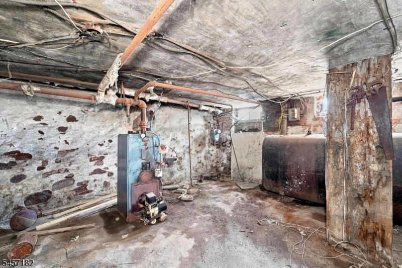 37 N Stockton St Property Photo 18