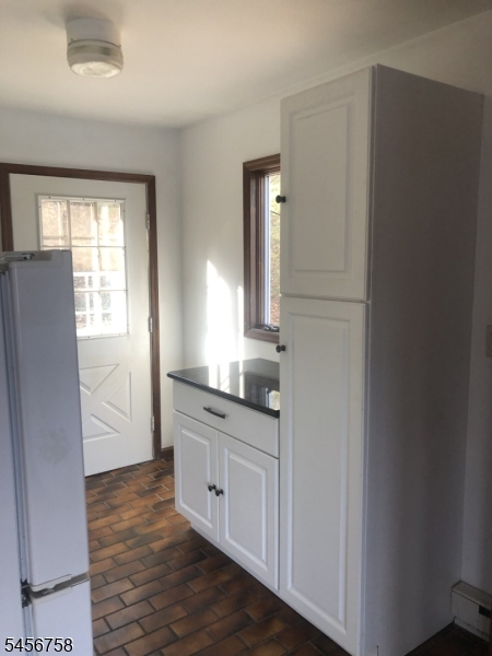 6 Jans Way Property Photo 7