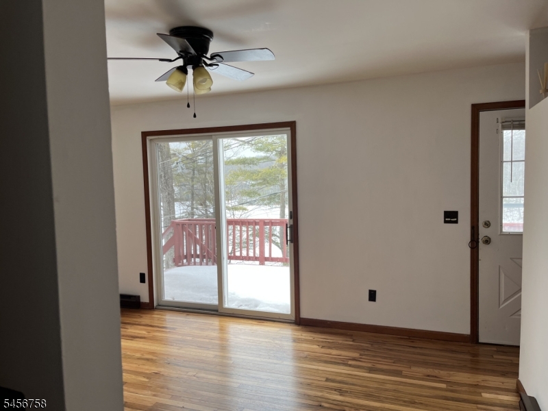 6 Jans Way Property Photo 8