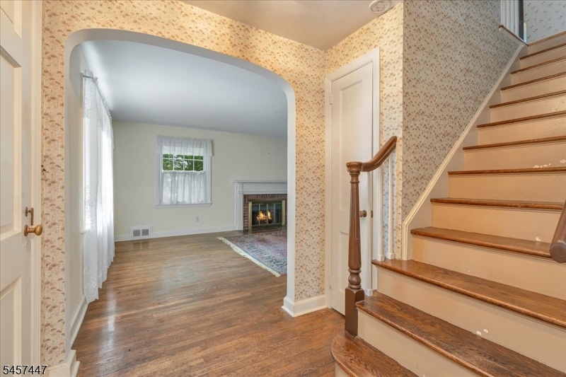 121 Passaic Ave Property Photo 3
