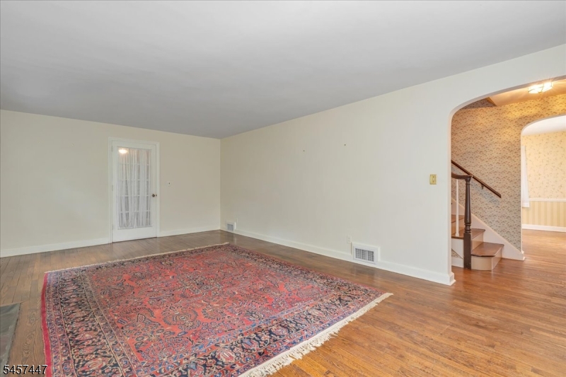 121 Passaic Ave Property Photo 6