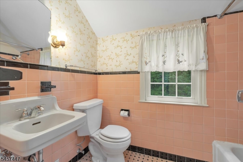 121 Passaic Ave Property Photo 20