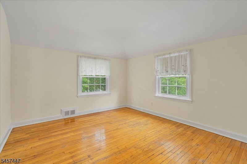 121 Passaic Ave Property Photo 24