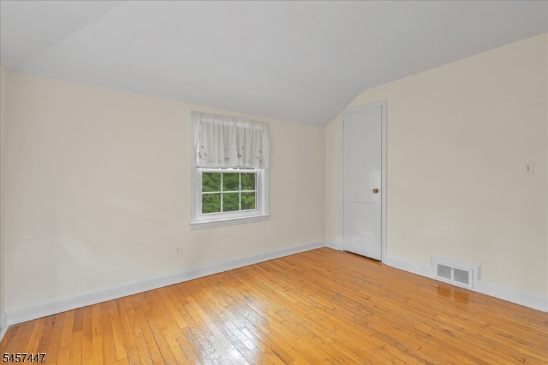 121 Passaic Ave Property Photo 25