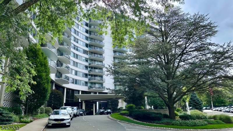 1 Claridge Dr 1000 Property Photo 1