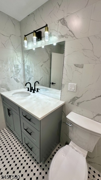 1 Claridge Dr 1000 Property Photo 13