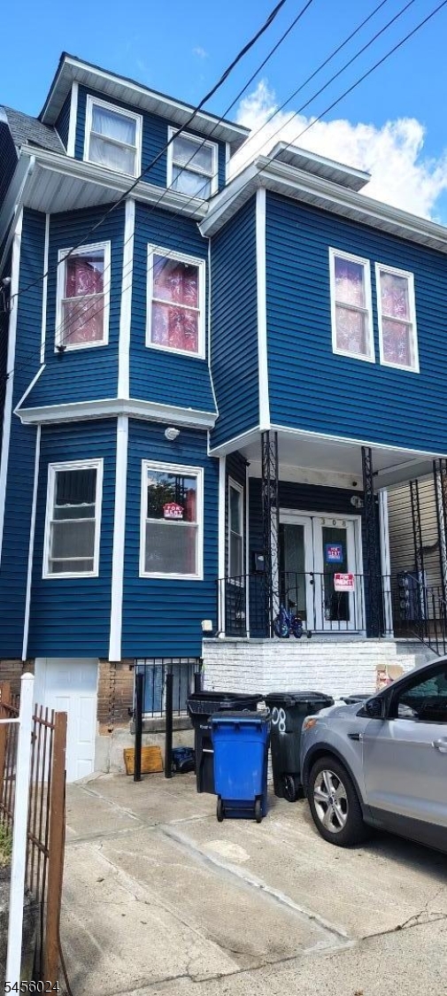 308 Clifton Ave Property Photo 1