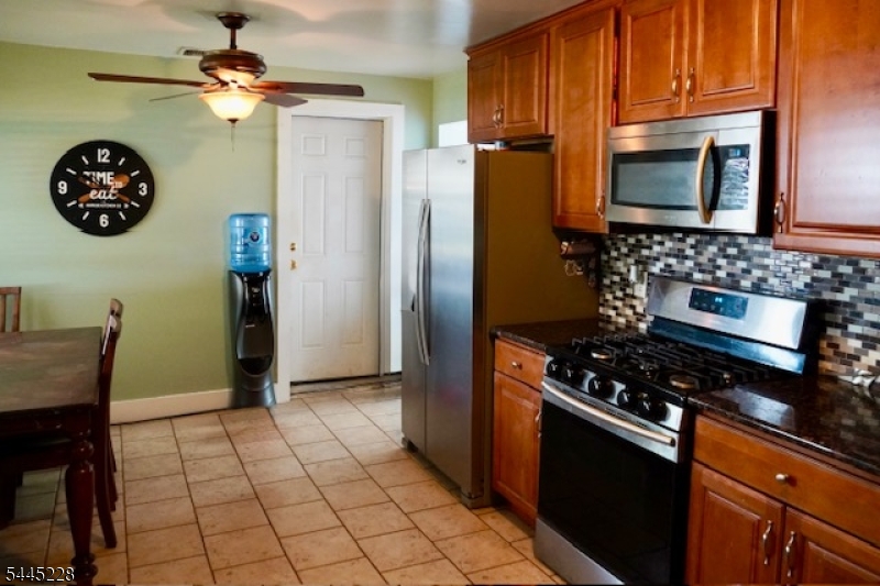 19 Seminole Ave Property Photo 4