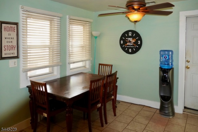 19 Seminole Ave Property Photo 5
