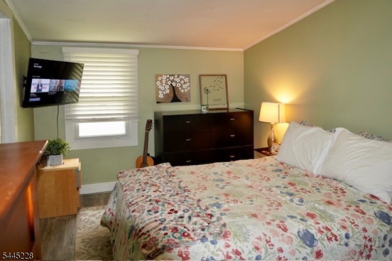 19 Seminole Ave Property Photo 11