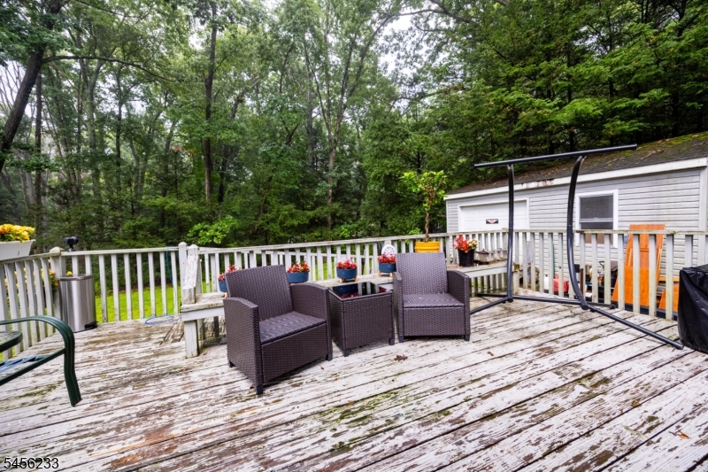 10 Pochuck Dr Property Photo 17
