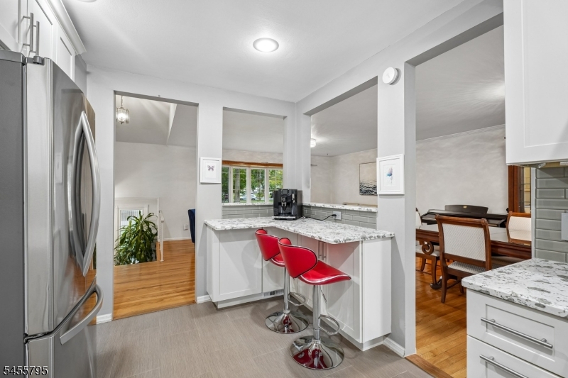 6 Gordon Pl Property Photo 4