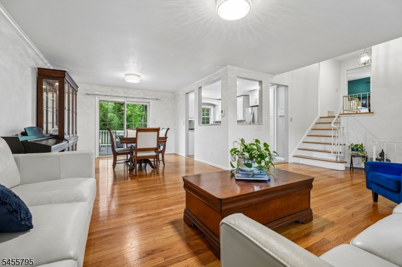 6 Gordon Pl Property Photo 12