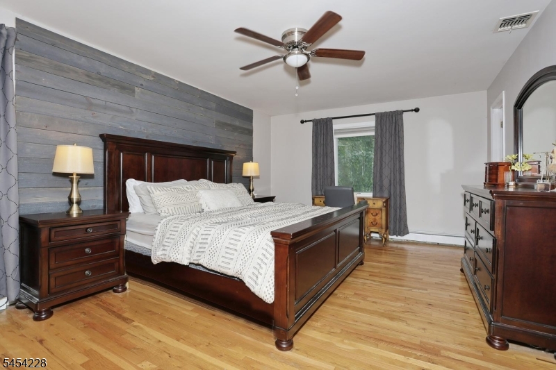 8 Northgate Park Property Photo 20