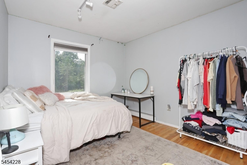 8 Northgate Park Property Photo 25