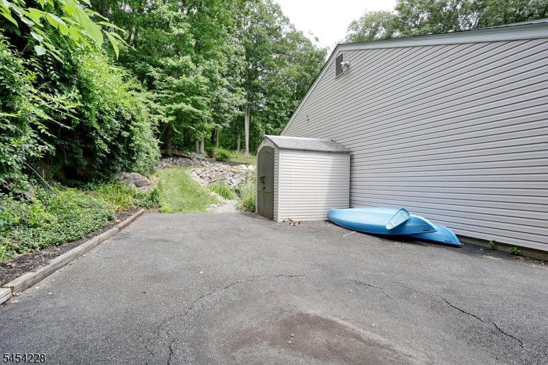 8 Northgate Park Property Photo 39